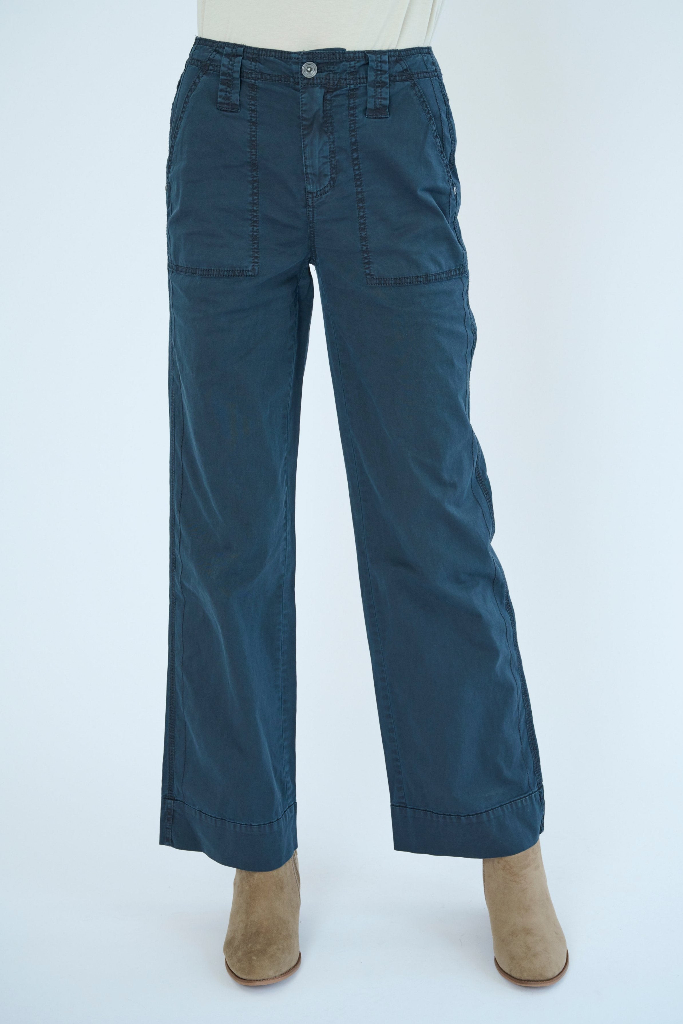 Front view of Darilyn pant in Celestial Blue color