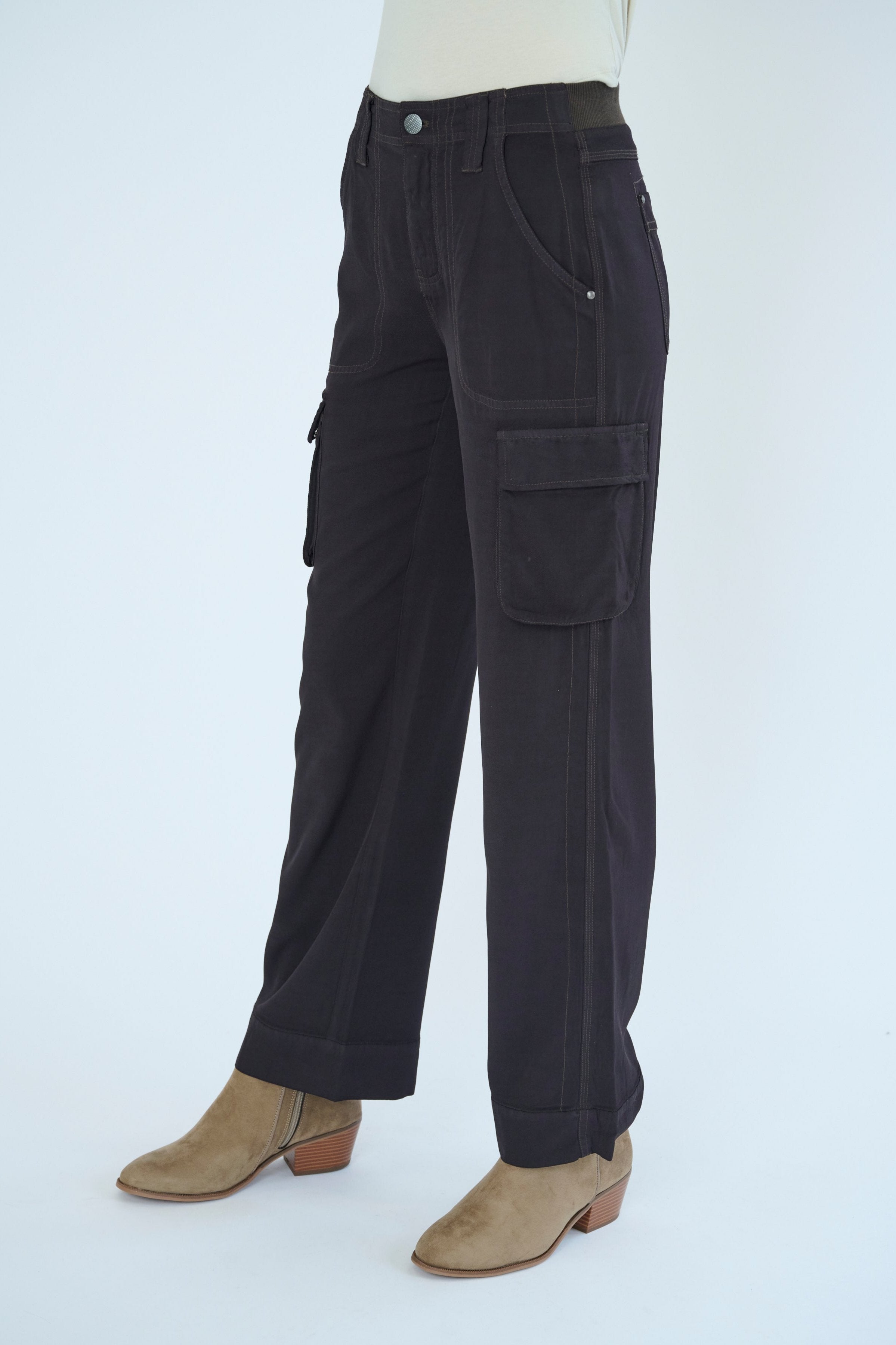 Side view of Gavyn pant in Dark Chocolate color