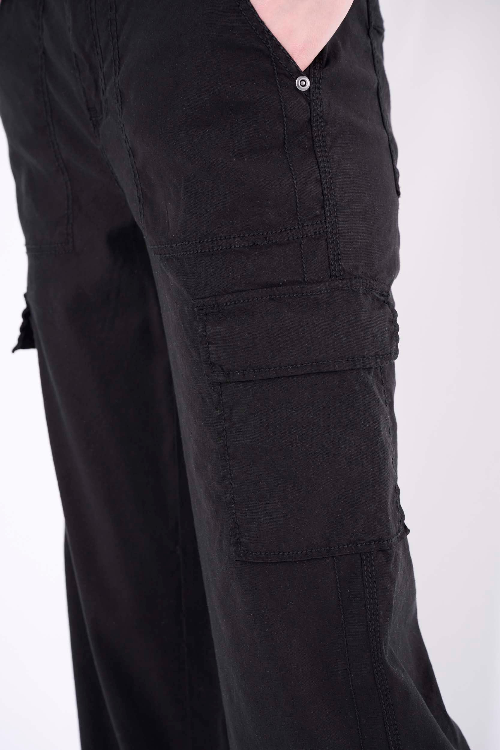 Women Solid Black Linen Cargo Pant